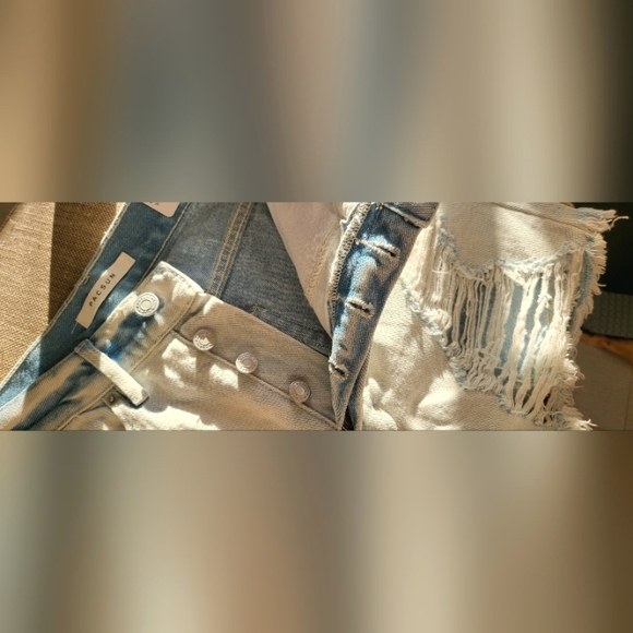 Pacsun Ultra High Rise Vintage Shorts - Picture 4 of 6